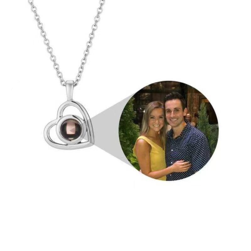 Customized heart-shaped commemorative projected photo necklace